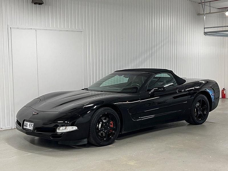Svart Begagnad 2000 Chevrolet Corvette Cab | 183 900 kr (Bra pris) - Bild 1/4