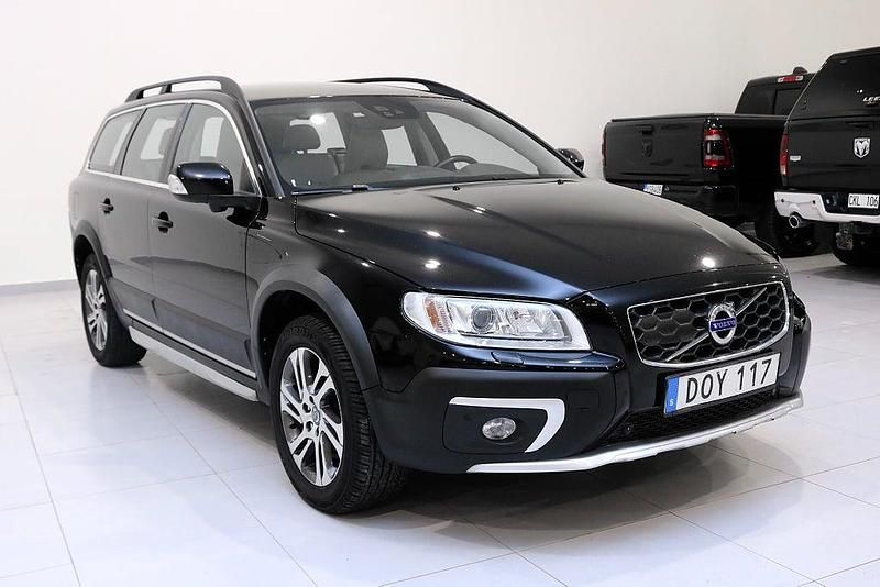 Svart Begagnad 2014 Volvo XC70 Summum Kombi | 189 900 kr (Marknadspris) - Bild 1/4