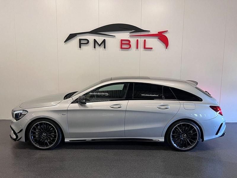 Silver (silver metallic) Begagnad 2018 Mercedes CLA45 AMG Shooting Brake AMG Kombi | 399 900 kr (Marknadspris) - Bild 1/4