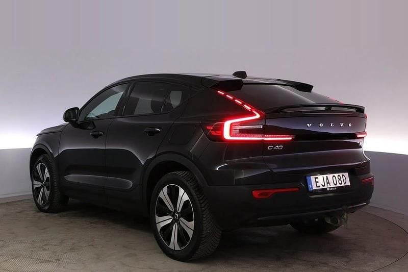 Begagnad Volvo C40 Ultimate 300 kW (408 HK) 2023 Svart SUV