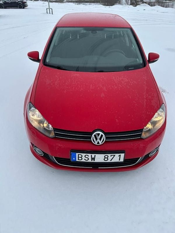 Begagnad 2012 VW Golf VII | 67 000 kr (Marknadspris) - Bild 1/4