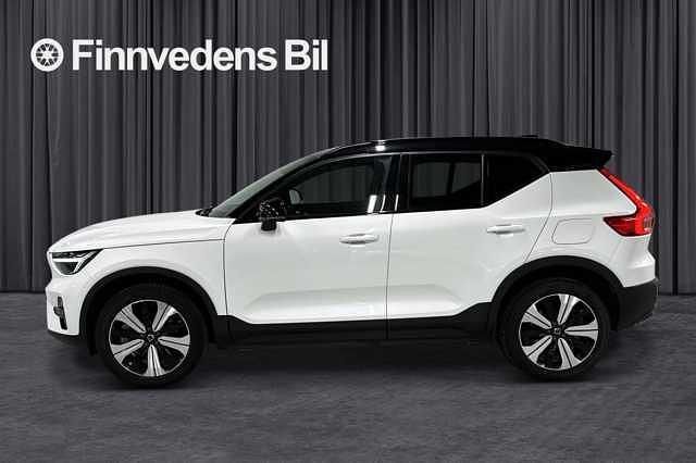 Begagnad Volvo XC40 Core 175 kW (238 HK) 2022 Vit SUV