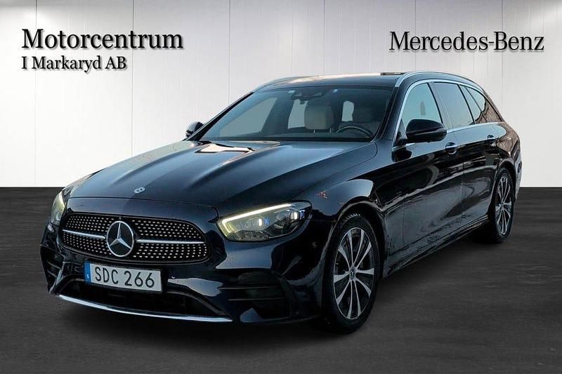 Begagnad Mercedes E400 AMG 330 HK (242 kW) 2020 Blå Kombi