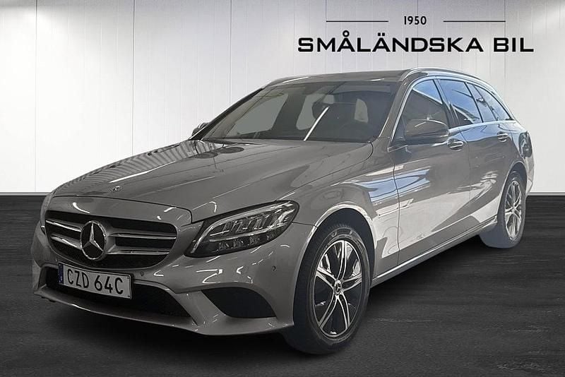 Silver Begagnad 2019 Mercedes C220 Avantgarde Kombi | 249 000 kr (Marknadspris) - Bild 1/3