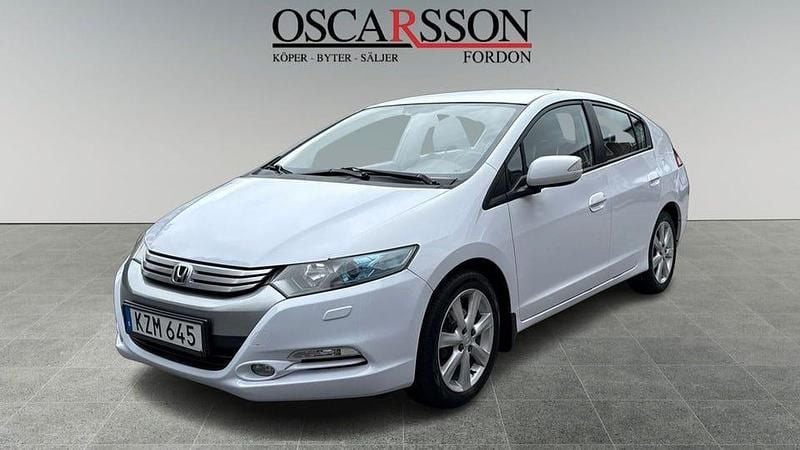 Vit Begagnad 2011 Honda Insight Hybrid Halvkombi | 59 900 kr - Bild 1/4