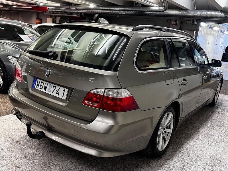 Begagnad BMW 525 192 HK (141 kW) 2004 Grön Kombi