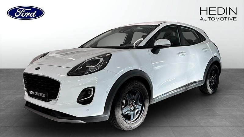 Frozen white Begagnad 2024 Ford Puma Gen-E Titanium SUV | 239 900 kr (Marknadspris) - Bild 1/4