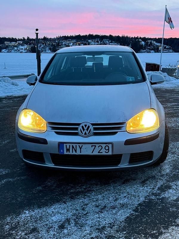 Begagnad VW Golf IV 102 HK (75 kW) 2005