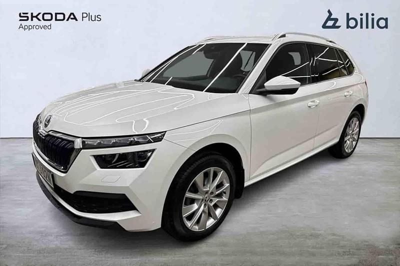 Vit Begagnad 2023 Skoda Kamiq SUV | 264 500 kr (Marknadspris) - Bild 1/1