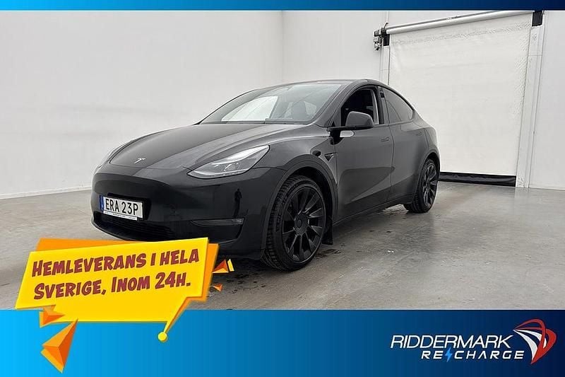 Begagnad Tesla Model Y Long Range AWD 378 kW (514 HK) 2023 Svart SUV