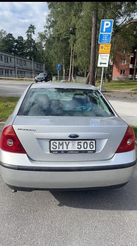Begagnad 2001 Ford Mondeo Sedan | 28 000 kr (Marknadspris) - Bild 1/4