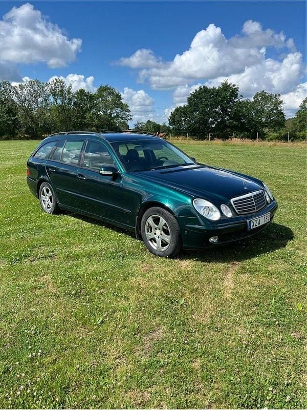 Grön Begagnad 2005 Mercedes E280 Kombi | 44 000 kr (Bra pris) - Bild 1/4