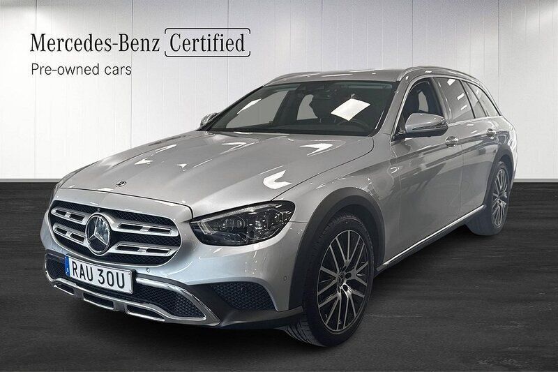 Silver Begagnad 2023 Mercedes E220 Avantgarde Kombi | 629 000 kr - Bild 1/4