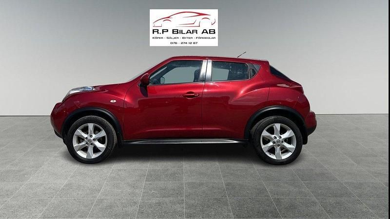Mörkröd Begagnad 2010 Nissan Juke SUV | 59 900 kr (Dyr) - Bild 1/4