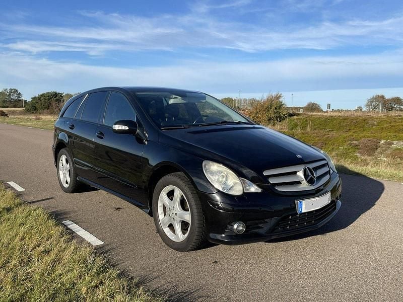 Svart Begagnad 2008 Mercedes R350 Minibuss | 54 000 kr - Bild 1/4