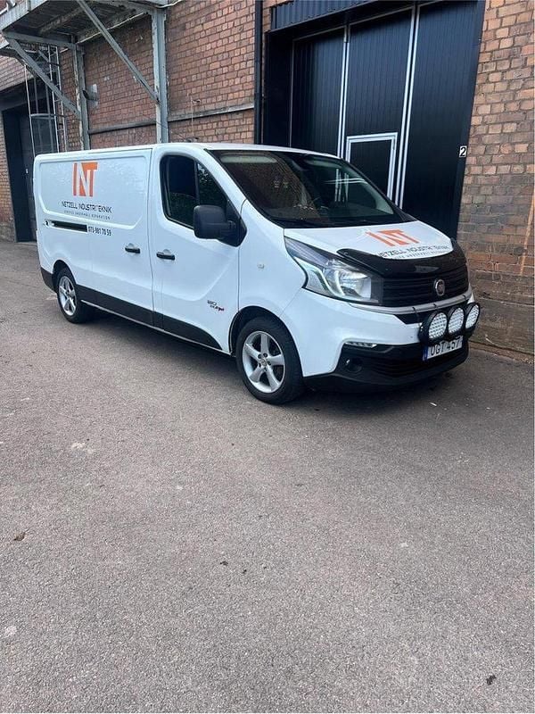 Vit Begagnad 2016 Fiat Talento Van | 85 000 kr (Lite dyr) - Bild 1/4