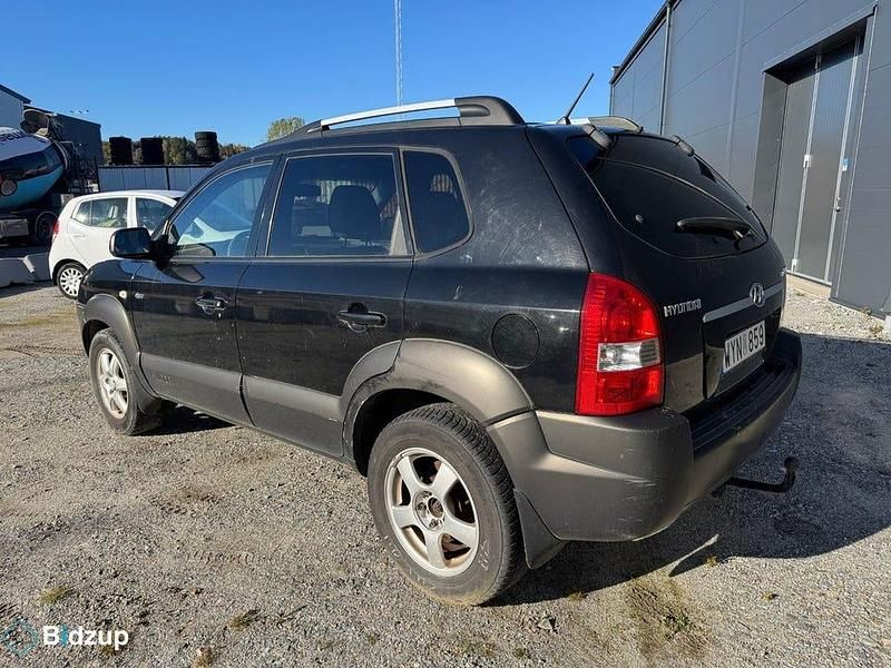 Begagnad Hyundai Tucson 141 HK (103 kW) 2005 Svart SUV