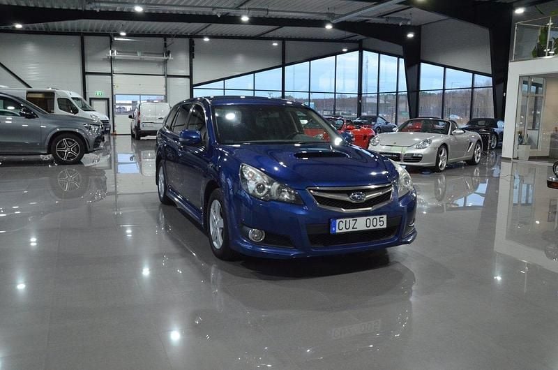Mörkblå Begagnad 2009 Subaru Legacy Kombi | 49 900 kr (Marknadspris) - Bild 1/4
