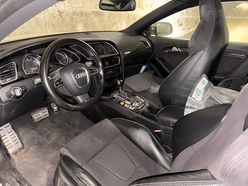 Begagnad Audi RS5 450 HK (330 kW) 2011 Sportkupé