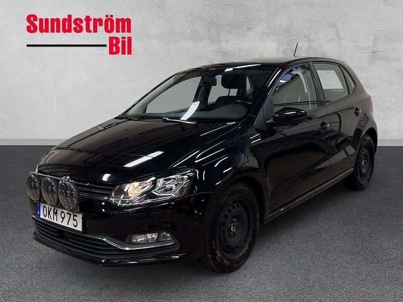 Svart Begagnad 2016 VW Polo Halvkombi | 119 900 kr (Marknadspris) - Bild 1/3