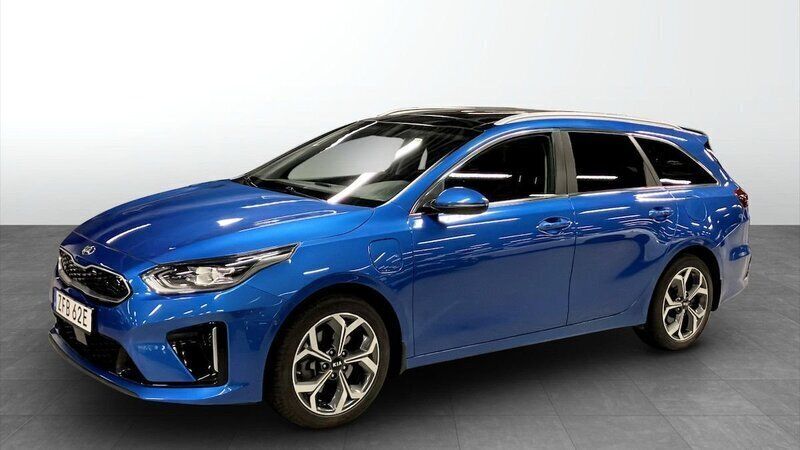 Blå (blue) Begagnad 2021 Kia Ceed Sportswagon Kombi | 249 000 kr (Marknadspris) - Bild 1/4