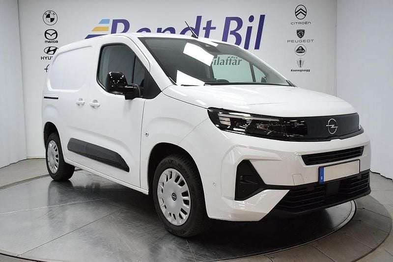 Begagnad Opel Combo 131 HK (96 kW) 2024 Vit Minibuss