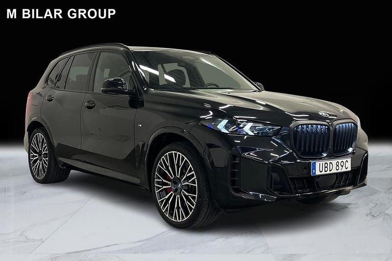Svart Begagnad 2024 BMW X5 M Sport SUV | 1 099 000 kr - Bild 1/4