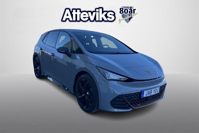 Ljusgrå (grå) Begagnad 2023 Cupra Born Halvkombi | 264 900 kr (Marknadspris) - Bild 1/3