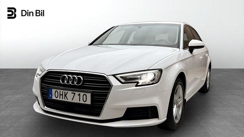 Vit Begagnad 2018 Audi A3 Sportback Proline Halvkombi | 169 000 kr (Marknadspris) - Bild 1/4