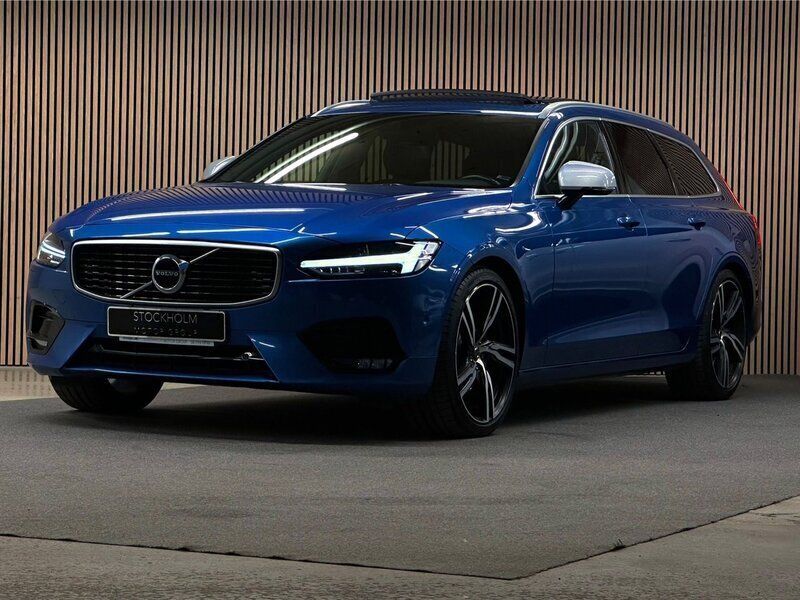 Blå Begagnad 2017 Volvo V90 R-Design Pro Kombi | 294 900 kr - Bild 1/4