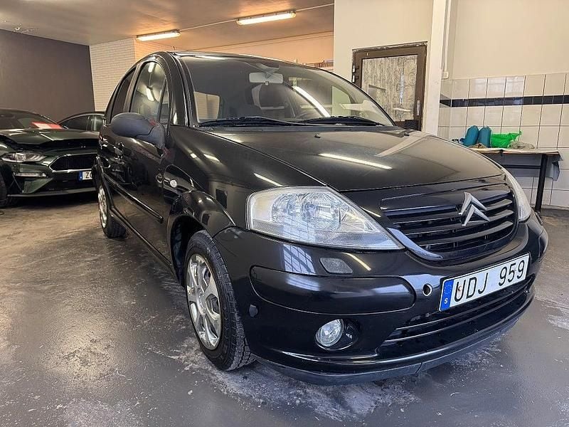 Svart Begagnad 2003 Citroën C3 Halvkombi | 21 900 kr (Bra pris) - Bild 1/4