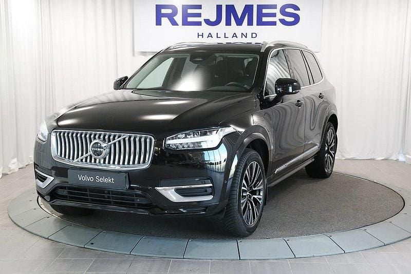 Svart Begagnad 2023 Volvo XC90 Plus SUV | 729 500 kr (Lite dyr) - Bild 1/4