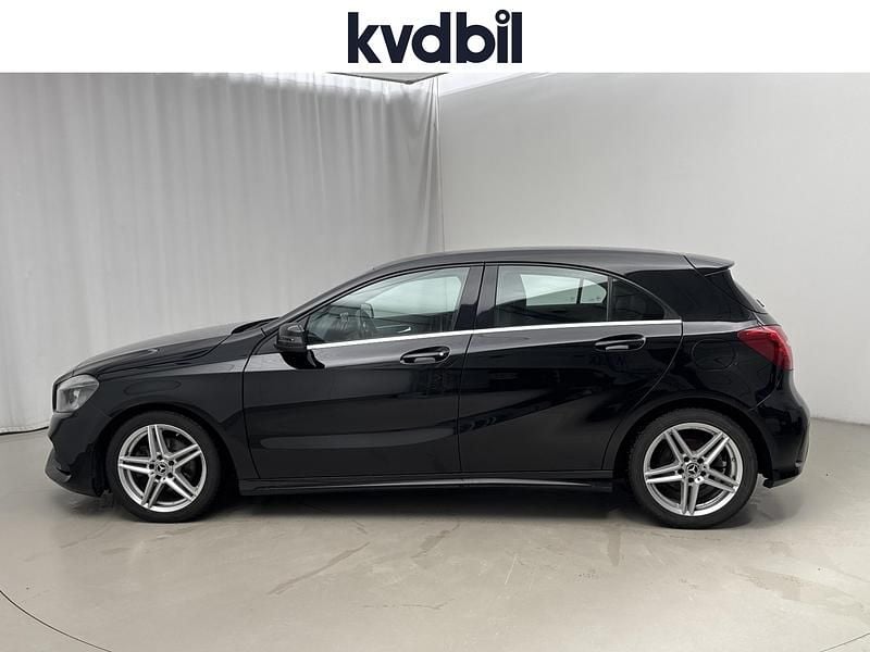 Begagnad Mercedes A180 2018 Svart