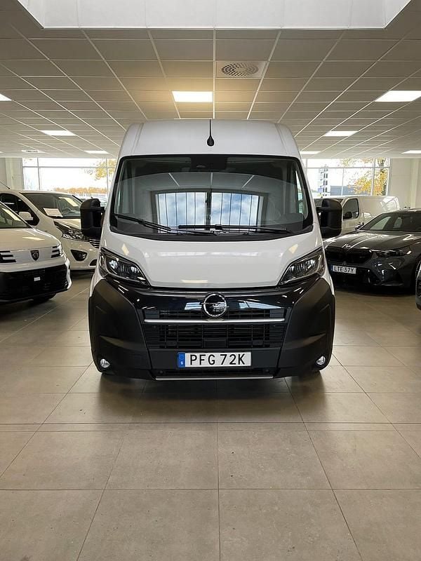Begagnad Opel Movano 180 HK (132 kW) 2024 Vit Van