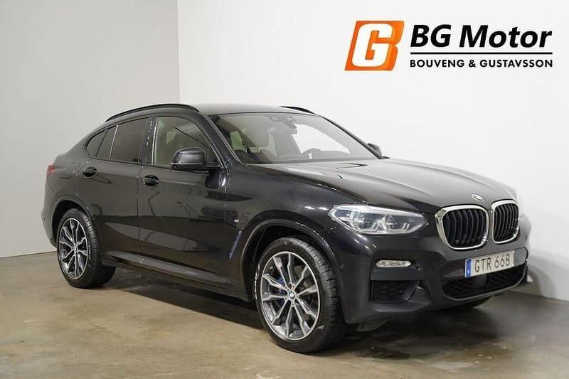 Svart Begagnad 2019 BMW X4 M Sport SUV | 329 600 kr (Marknadspris) - Bild 1/3