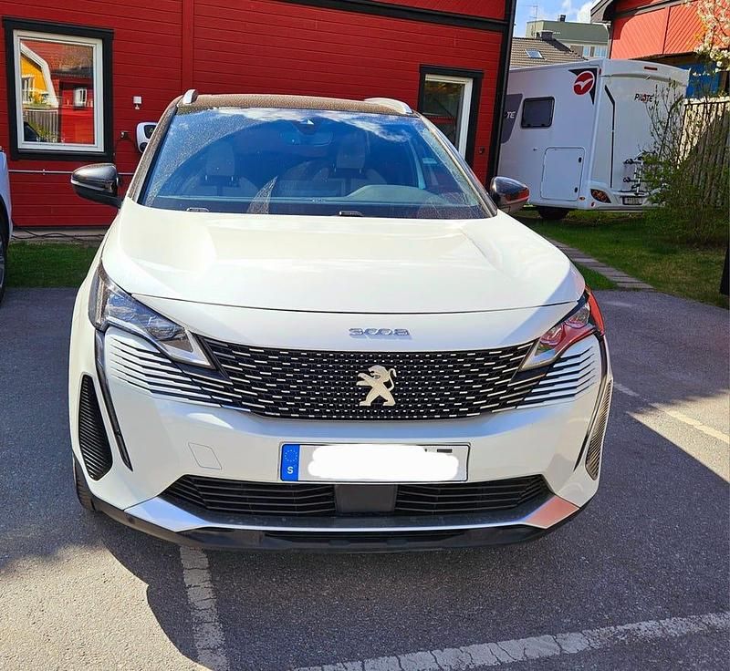 Begagnad 2021 Peugeot 3008 | 239 000 kr (Marknadspris) - Bild 1/4