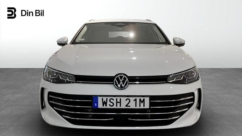 Begagnad VW Passat Business 150 HK (110 kW) 2024 Vit Kombi