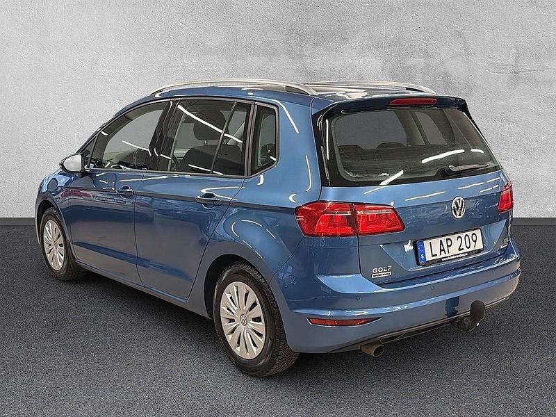 Begagnad VW Golf VII 110 HK (80 kW) 2015 Blå Halvkombi