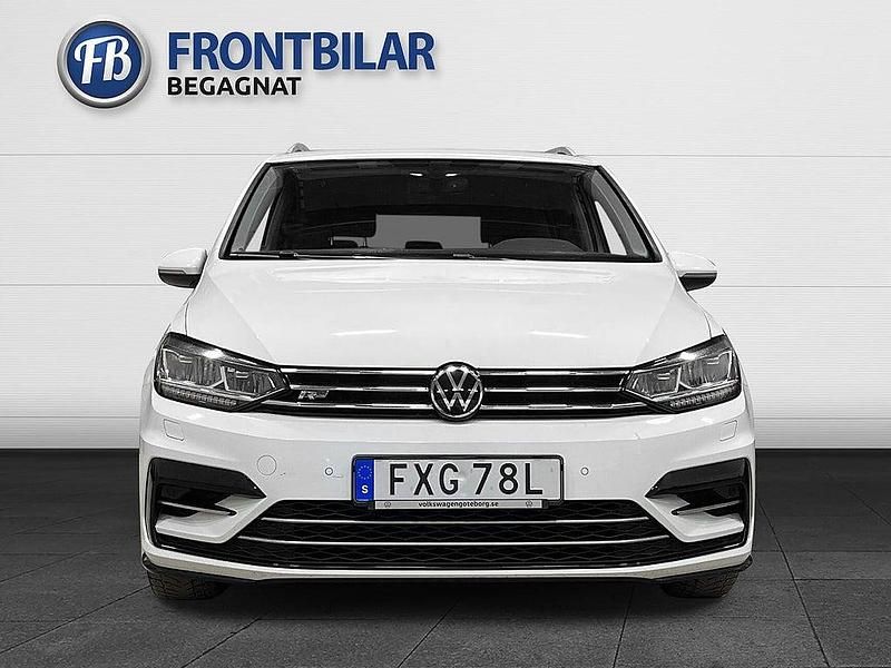 Begagnad VW Touran R-line 150 HK (110 kW) 2021 Vit Minibuss