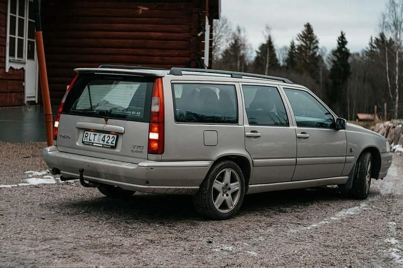 Begagnad Volvo V70 170 HK (125 kW) 2000 Kombi