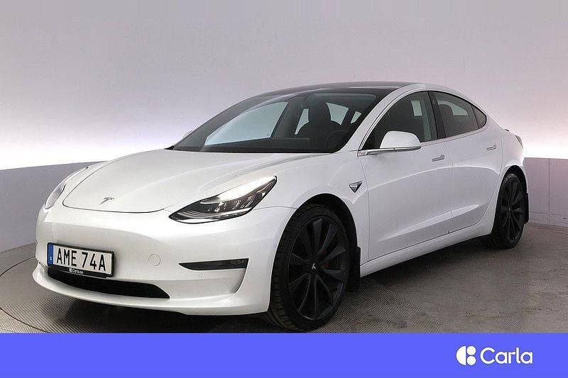 Vit Begagnad 2020 Tesla Model 3 Performance Sedan | 303 900 kr (Marknadspris) - Bild 1/4