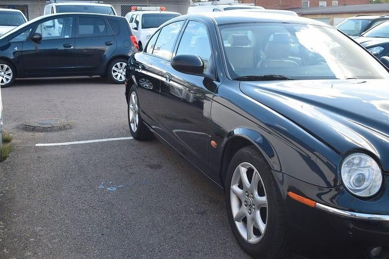 Begagnad Jaguar S-Type S 238 HK (175 kW) 2006 Svart Sedan