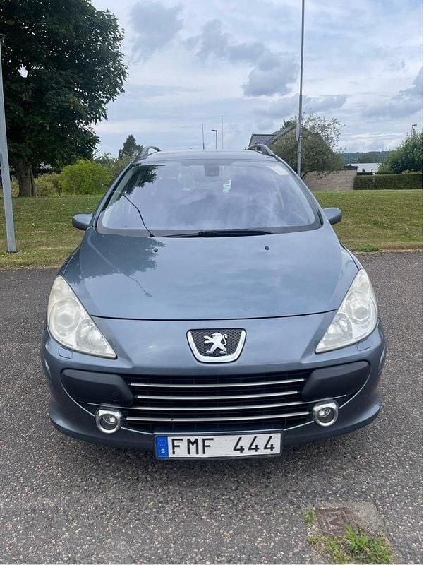Grå Begagnad 2007 Peugeot 307 Kombi | 16 500 kr (Bra pris) - Bild 1/4