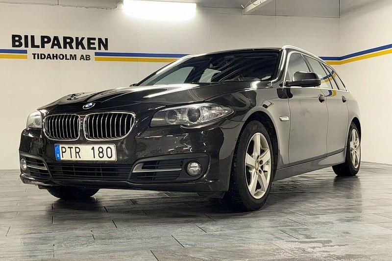 Brun Begagnad 2013 BMW 520 Kombi | 119 900 kr (Marknadspris) - Bild 1/4