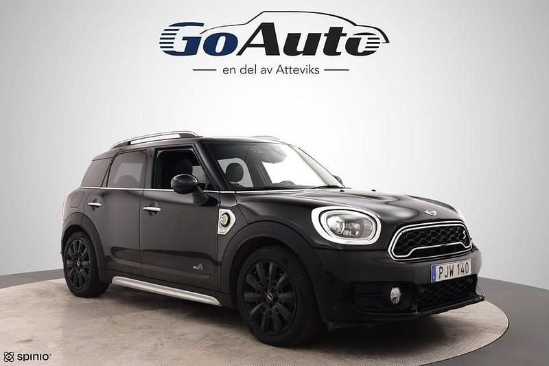 Svart Begagnad 2017 Mini Cooper Countryman Chili SUV | 179 500 kr (Marknadspris) - Bild 1/3