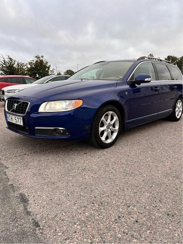 Blå Begagnad 2009 Volvo V70 Ocean Race Kombi | 59 000 kr (Bra pris) - Bild 1/4