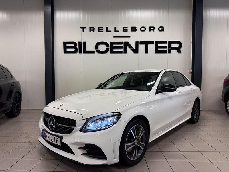 Vit Begagnad 2019 Mercedes C220 AMG line Sedan | 269 900 kr (Marknadspris) - Bild 1/4