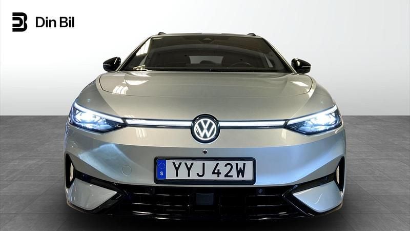 Begagnad VW ID.7 Pro 210 kW (286 HK) 2024 Silver Kombi
