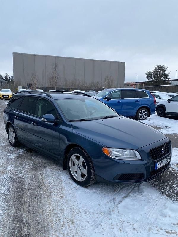 Begagnad 2009 Volvo V70 Kombi | 47 500 kr (Bra pris) - Bild 1/4