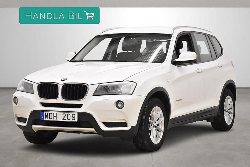 Vit Begagnad 2013 BMW X3 SUV | 139 900 kr (Marknadspris) - Bild 1/4